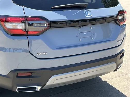 2023 Honda Pilot AWD Elite