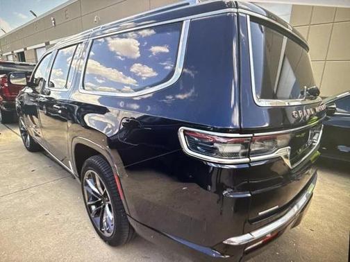 2023 Jeep Grand Wagoneer L Series III 4x4