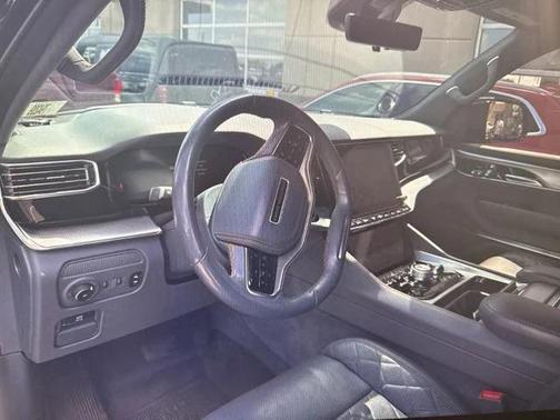 2023 Jeep Grand Wagoneer L Series III 4x4