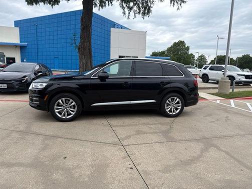 Night Black 2018 Audi Q7 2.0T Premium Plus