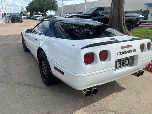 White 1992 Chevrolet Corvette Base