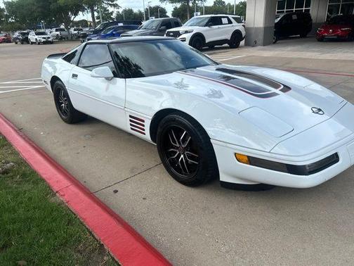 White 1992 Chevrolet Corvette Base