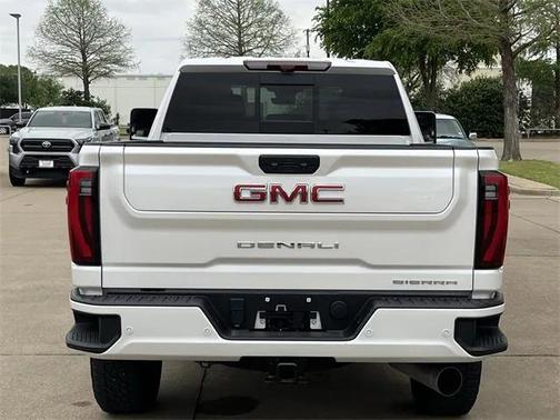 2024 GMC Sierra 2500 Denali