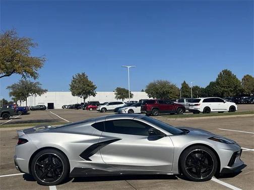 2020 Chevrolet Corvette Stingray w/2LT