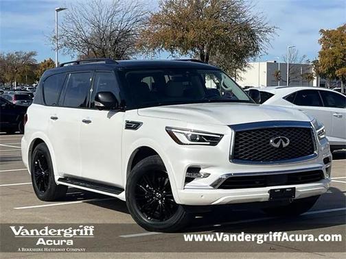 2021 INFINITI QX80 Luxe
