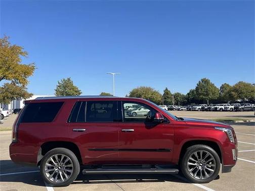 2019 Cadillac Escalade Platinum