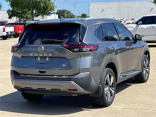 2022 Nissan Rogue SL