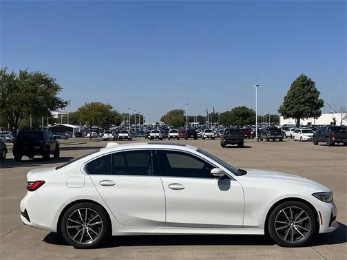 2021 BMW 330e Base