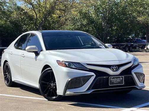 2022 Toyota Camry XSE