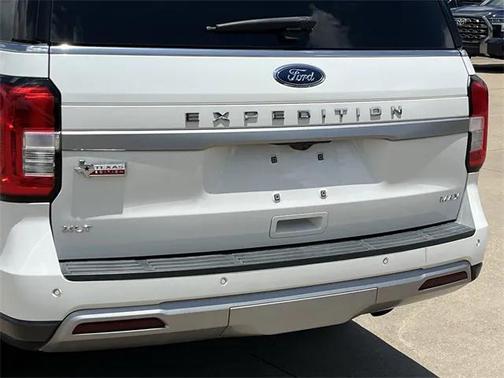 2022 Ford Expedition Max XLT