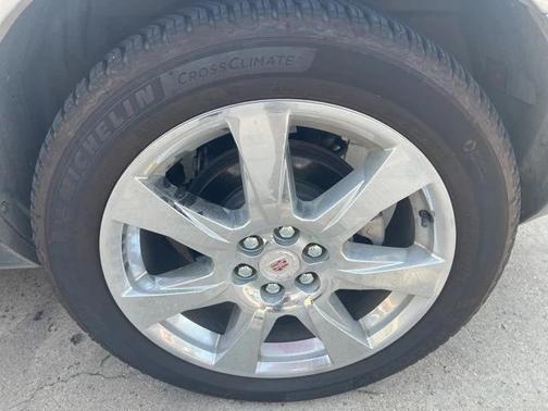 2011 Cadillac SRX Performance Collection