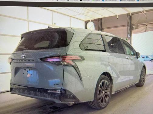 2025 Toyota Sienna XSE 7 Passenger