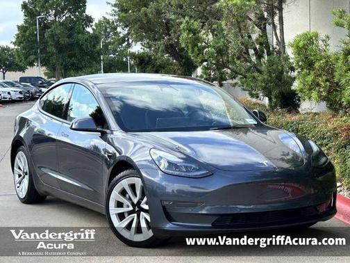 Midnight Silver Metallic 2022 Tesla Model 3 Long Range