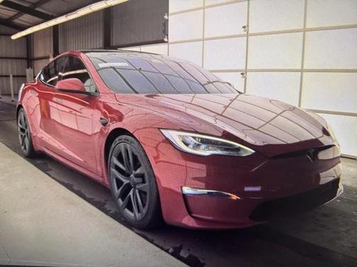 2022 Tesla Model S Plaid