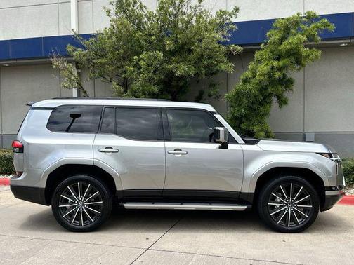 Atomic Silver 2024 Lexus GX 550 Luxury