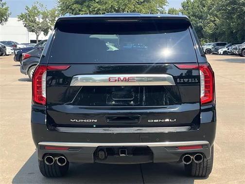 2022 GMC Yukon XL Denali