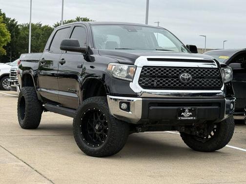 Midnight Black Metallic 2020 Toyota Tundra SR5
