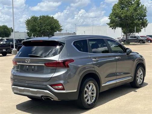 2019 Hyundai SANTA FE SE 2.4