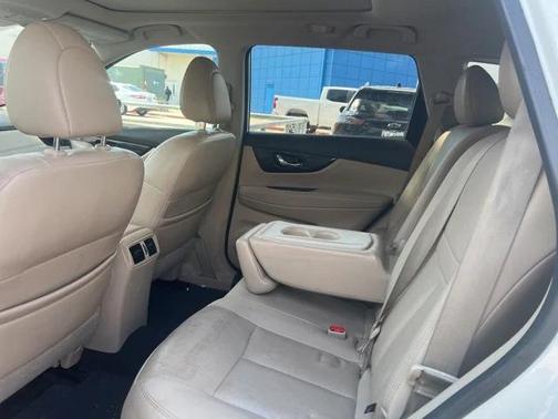 2017 Nissan Rogue SL