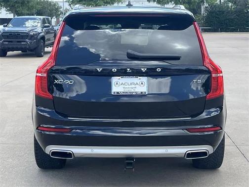 2021 Volvo XC90 T5 Momentum