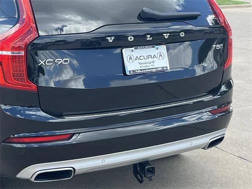 2021 Volvo XC90 T5 Momentum