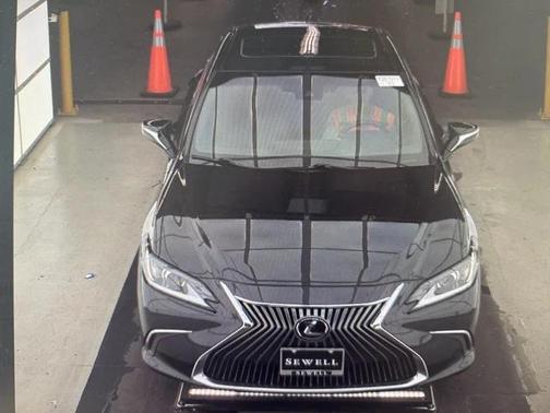 2021 Lexus ES 250 Base