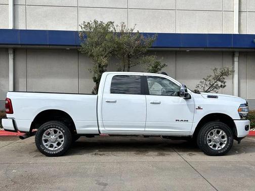 2024 RAM 2500 Laramie Crew Cab 4x4 6'4' Box