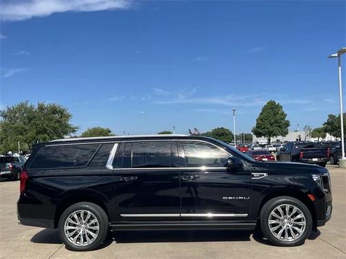2023 GMC Yukon XL Denali