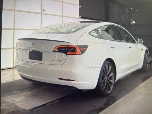 2020 Tesla Model 3 Performance