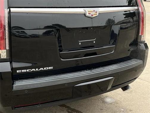 2019 Cadillac Escalade Platinum