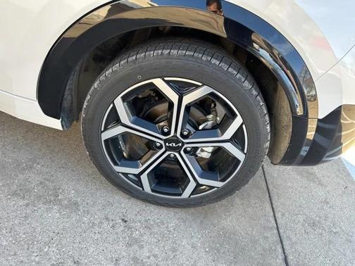 2023 Kia Niro Touring