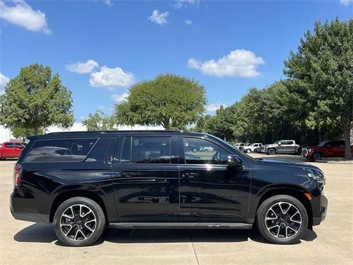 2021 Chevrolet Suburban RST
