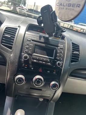2011 Kia Sorento LX
