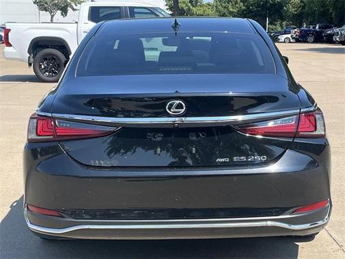 2024 Lexus ES 250 Base