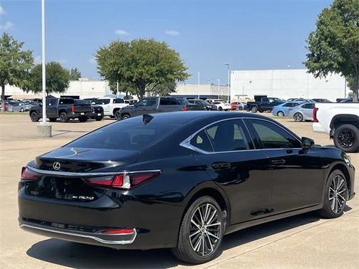 2024 Lexus ES 250 Base