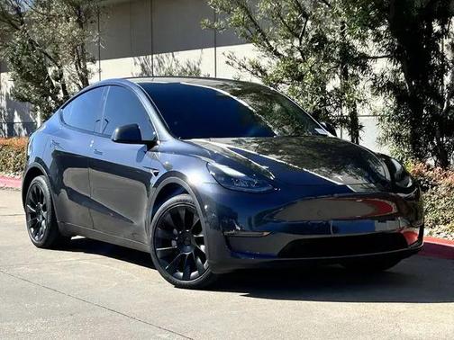 2024 Tesla Model Y Long Range Dual Motor All-Wheel Drive