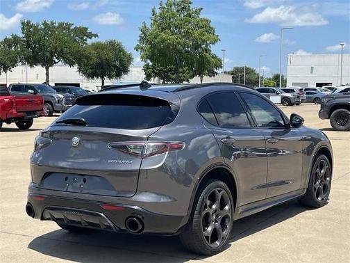 2024 Alfa Romeo Stelvio Ti