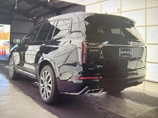 2022 Cadillac XT6 Sport AWD