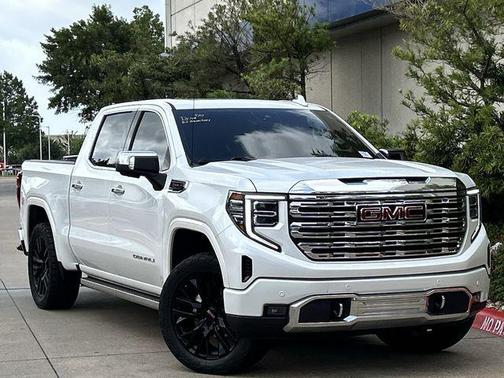 White Frost Tricoat 2022 GMC Sierra 1500 Denali