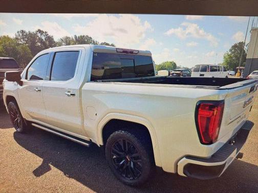 White Frost Tricoat 2022 GMC Sierra 1500 Denali