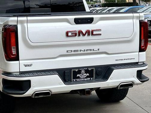 White Frost Tricoat 2022 GMC Sierra 1500 Denali
