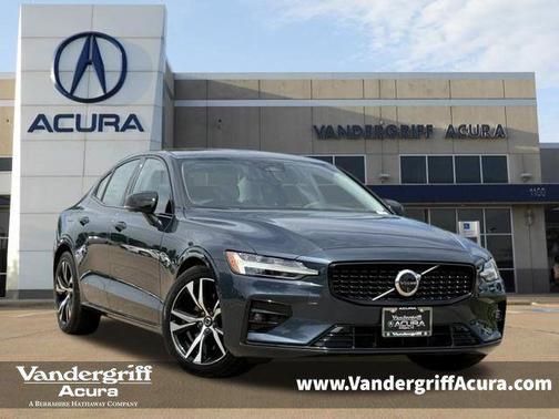 Denim Blue Metallic 2024 Volvo S60 B5 Plus Dark Theme