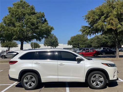 2017 Toyota Highlander Limited