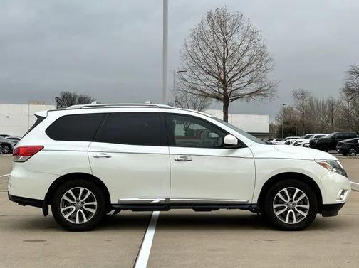 2015 Nissan Pathfinder SL