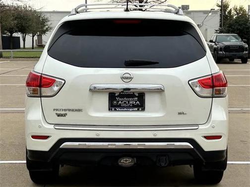 2015 Nissan Pathfinder SL