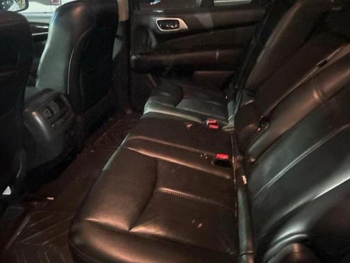 2015 Nissan Pathfinder SL