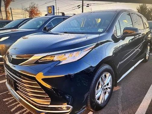 2024 Toyota Sienna Limited