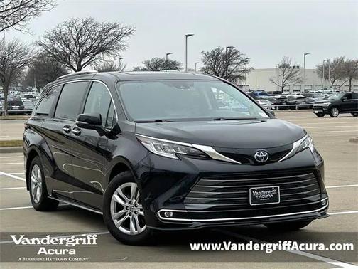2024 Toyota Sienna Limited