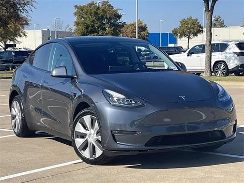 2022 Tesla Model Y Long Range Dual Motor All-Wheel Drive