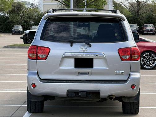 Silver Sky Metallic 2016 Toyota Sequoia Limited
